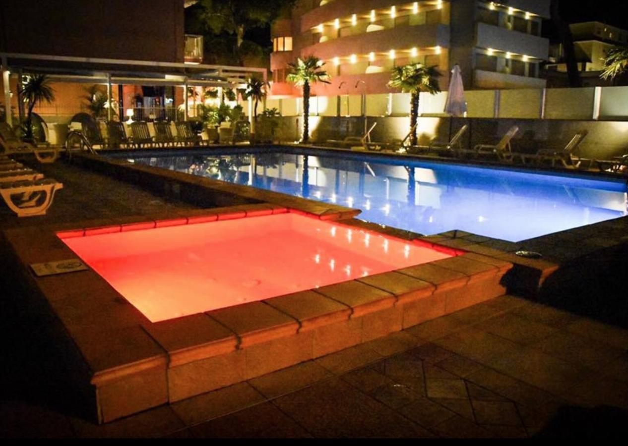 Hotel D'Annunzio リド・ディ・イエゾロ エクステリア 写真