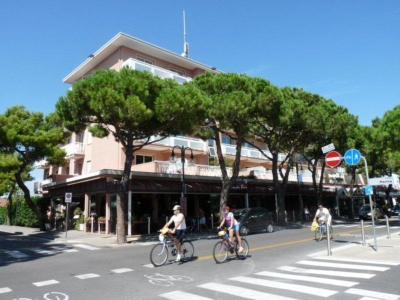 Hotel D'Annunzio リド・ディ・イエゾロ エクステリア 写真